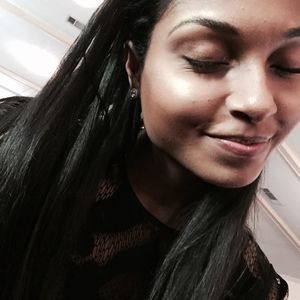 Meet your Posher, Mia